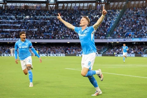 نابولي يحتفظ بالصدارة وأتالانتا يلاحقه.. ترتيب الدوري الإيطالي